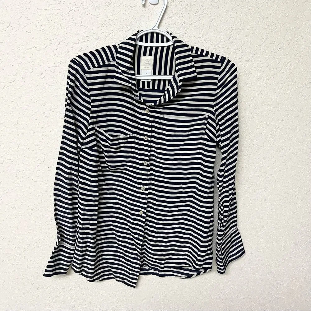 J. Crew Womens Size 0 Navy Cream Striped 100% Silk The Boy Shirt Button Down